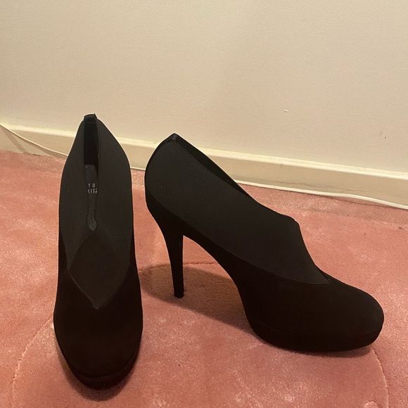 Stuart Weitzman worn once - Picture 2 of 4